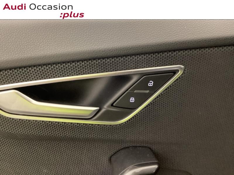 Voitures occasions Audi Q2 S line Nice