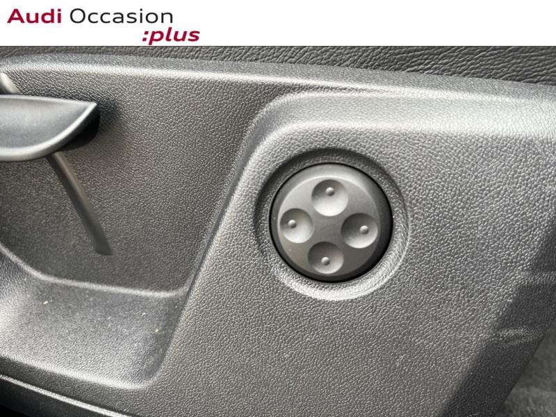 Voitures occasions Audi Q2 S line Nice