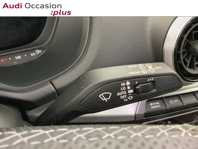 Voitures occasions Audi Q2 S line Nice