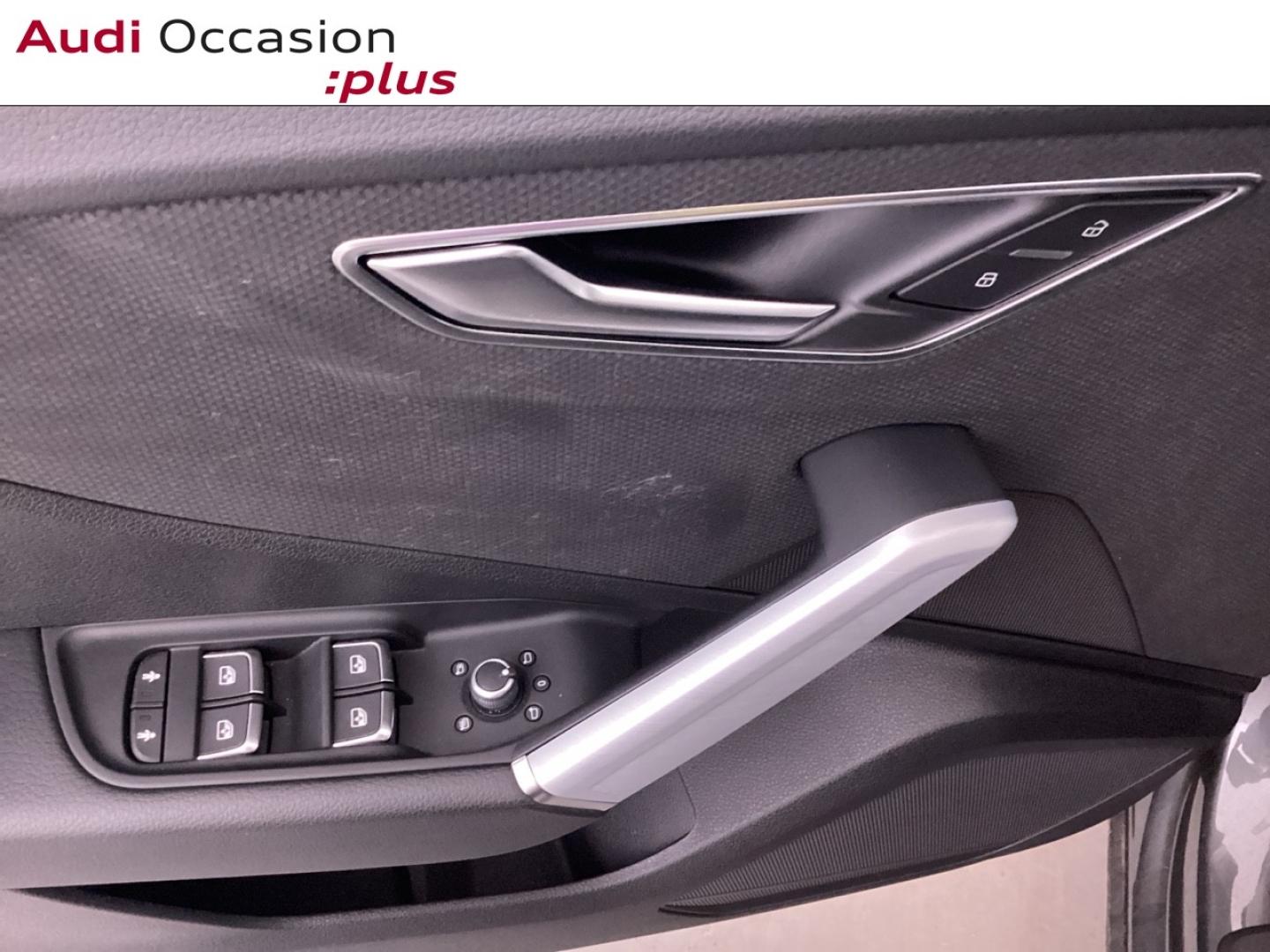 Voitures occasions Audi Q2 S line Mougins