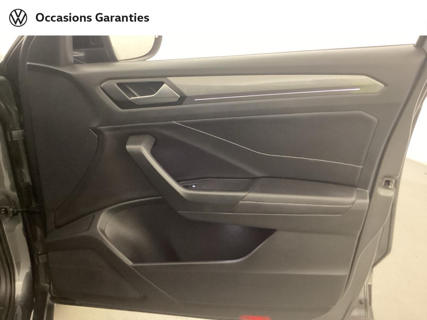 Voitures occasions VOLKSWAGEN T-ROC Style Nice