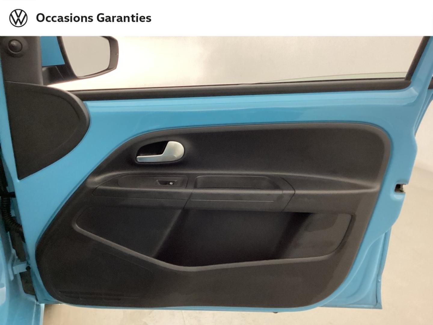 Voitures occasions VOLKSWAGEN up! Active Nice