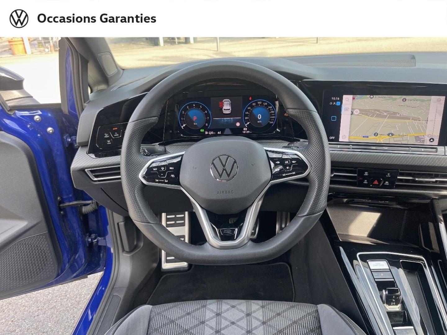 Voitures occasions VOLKSWAGEN GOLF R-Line Nice