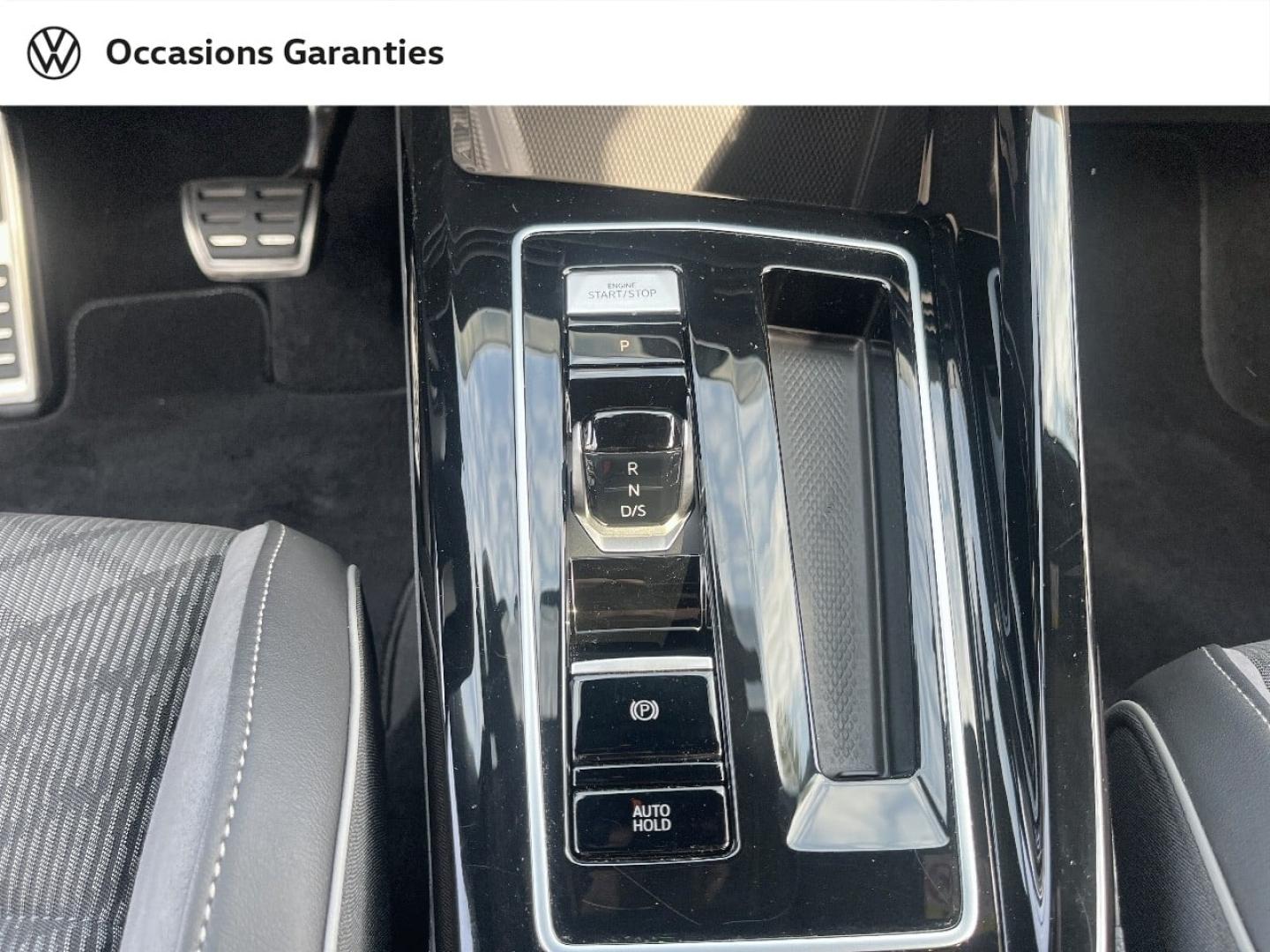Voitures occasions VOLKSWAGEN GOLF R-Line Nice