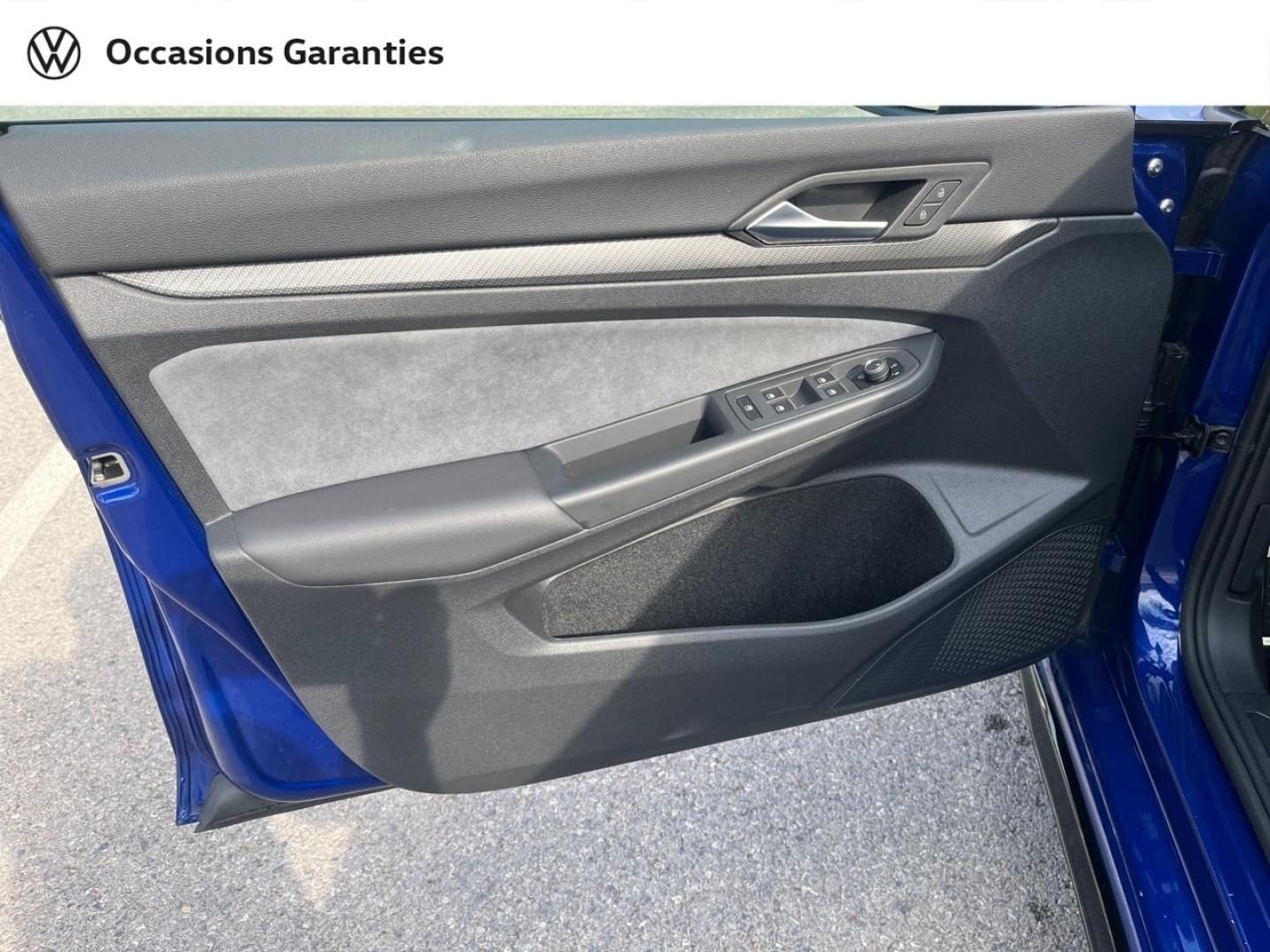 Voitures occasions VOLKSWAGEN GOLF R-Line Nice