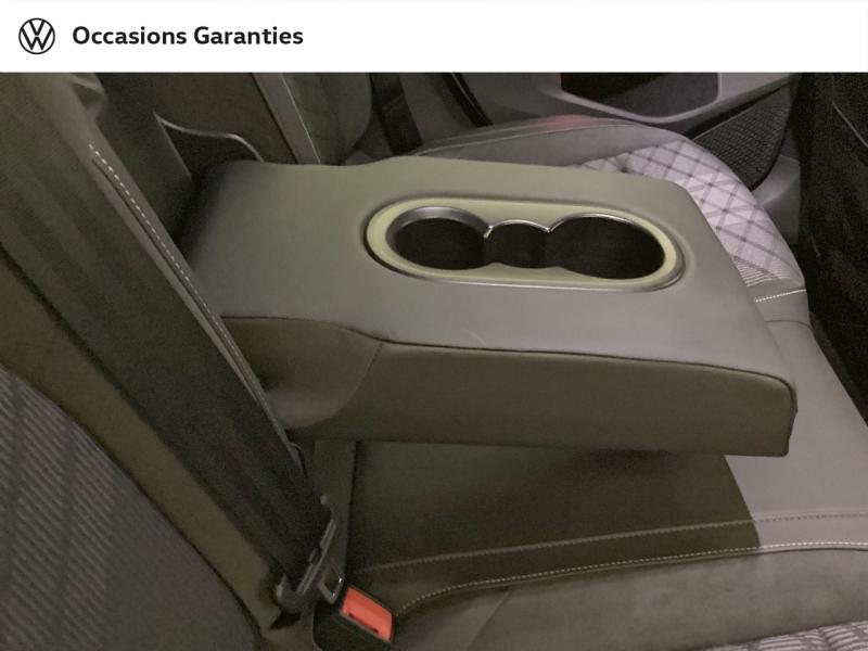 Voitures occasions VOLKSWAGEN GOLF R-Line Nice