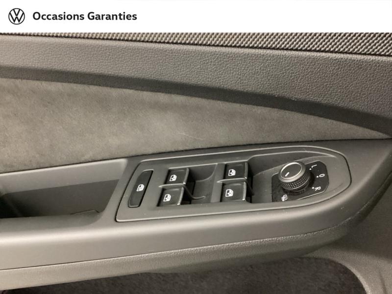 Voitures occasions VOLKSWAGEN GOLF R-Line Nice