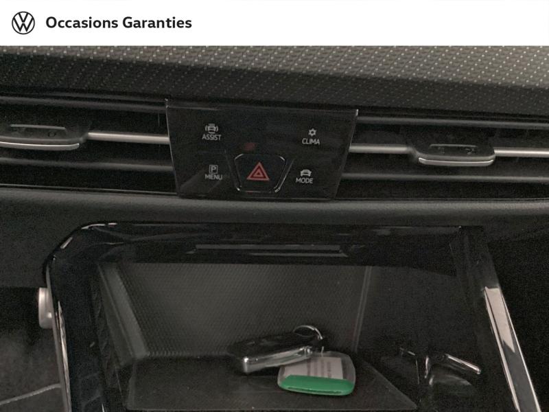 Voitures occasions VOLKSWAGEN GOLF R-Line Nice