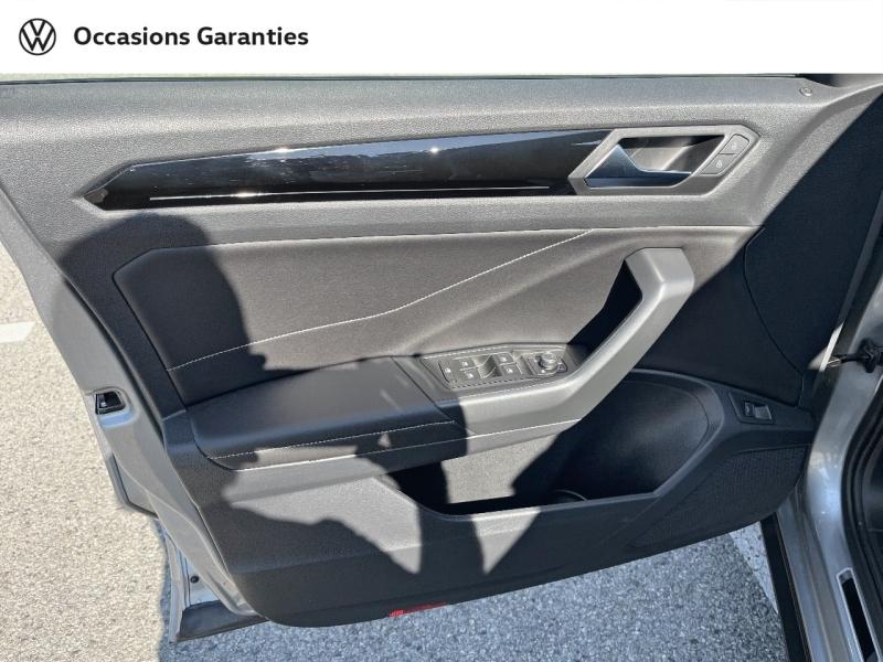 Voitures occasions VOLKSWAGEN T-ROC R-Line Mougins