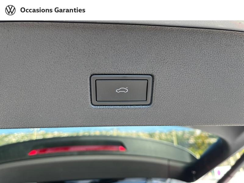 Voitures occasions VOLKSWAGEN T-ROC R-Line Mougins