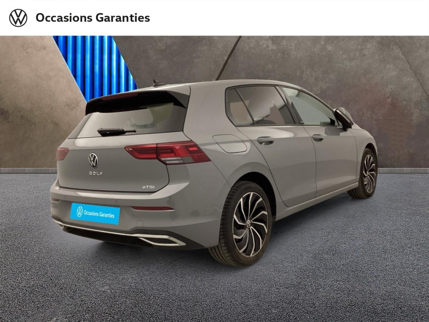 Voitures occasions VOLKSWAGEN GOLF Active Nice