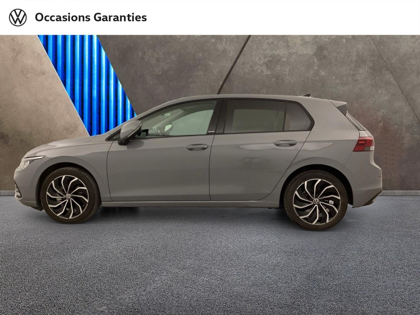 Voitures occasions VOLKSWAGEN GOLF Active Nice