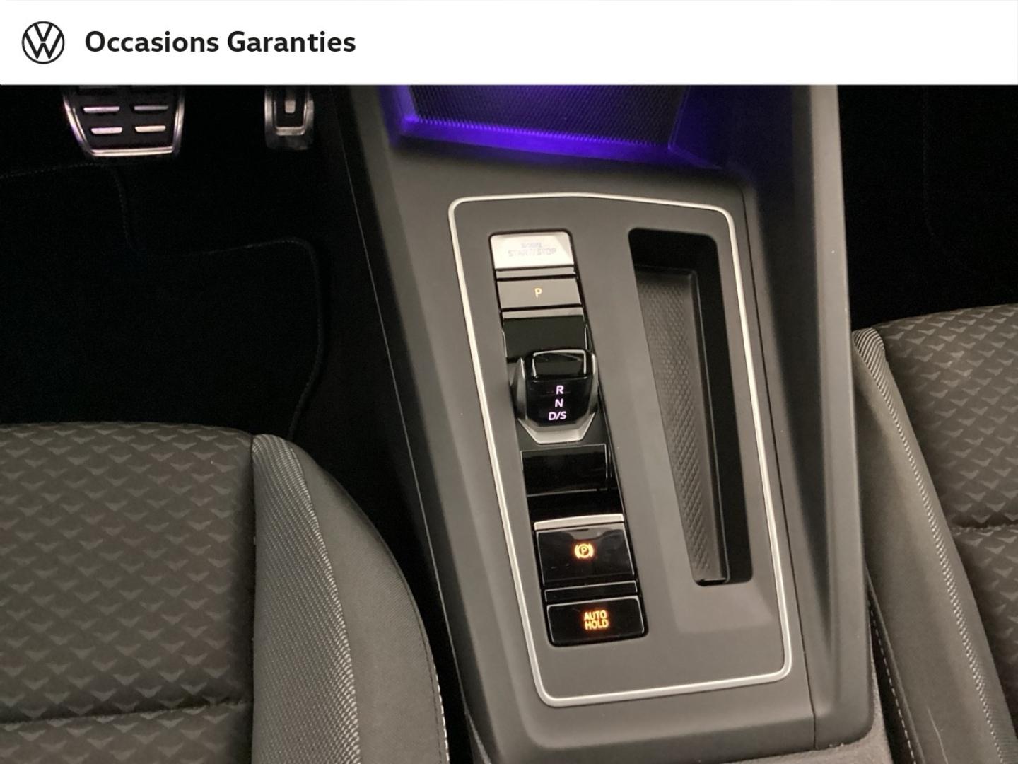 Voitures occasions VOLKSWAGEN GOLF Active Nice