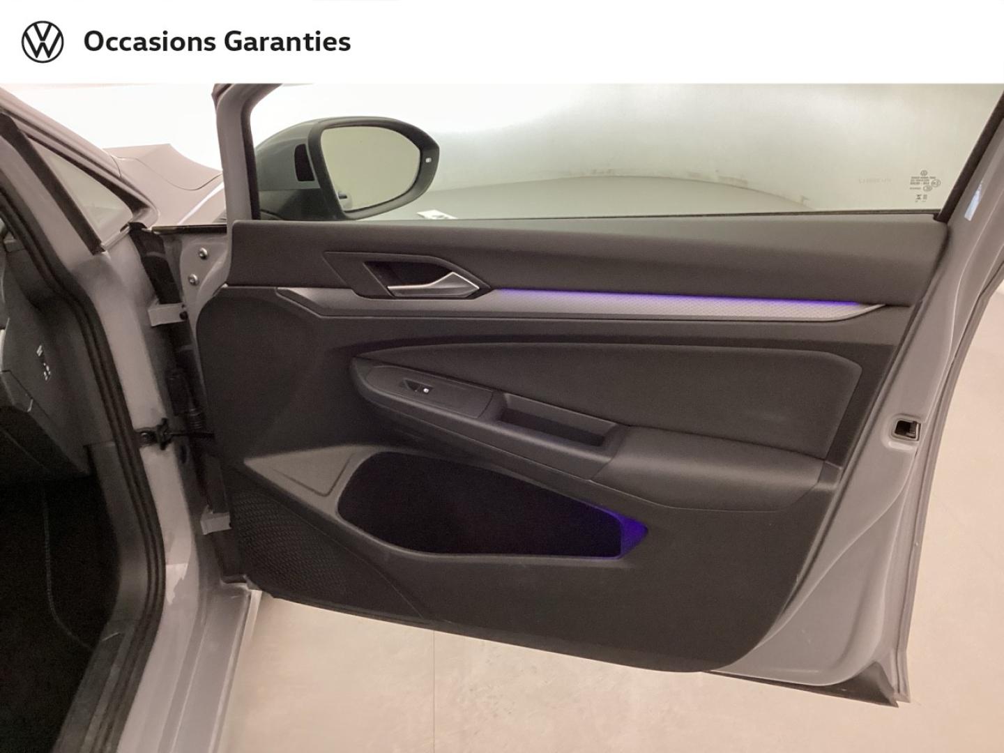 Voitures occasions VOLKSWAGEN GOLF Active Nice