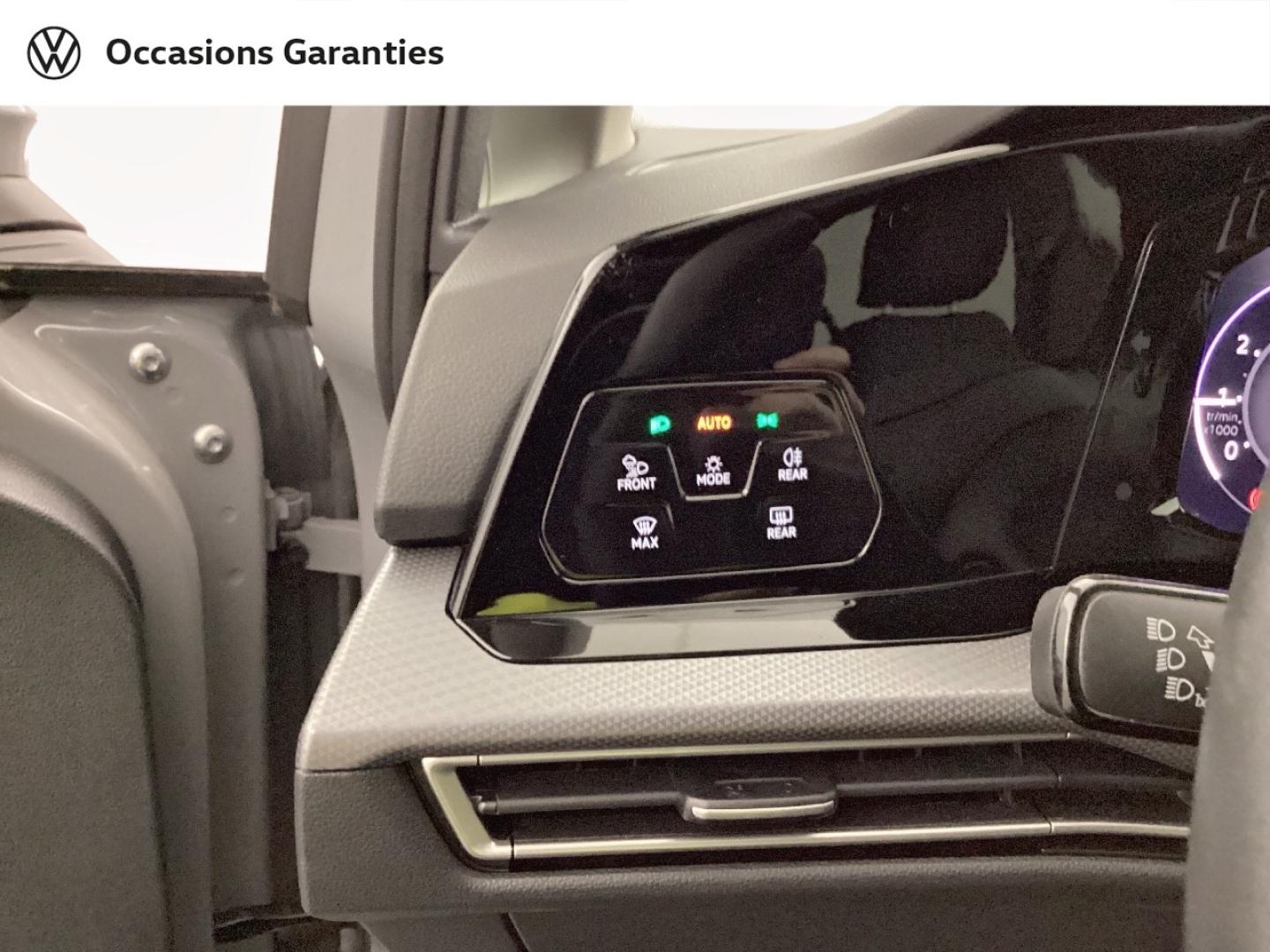 Voitures occasions VOLKSWAGEN GOLF Active Nice