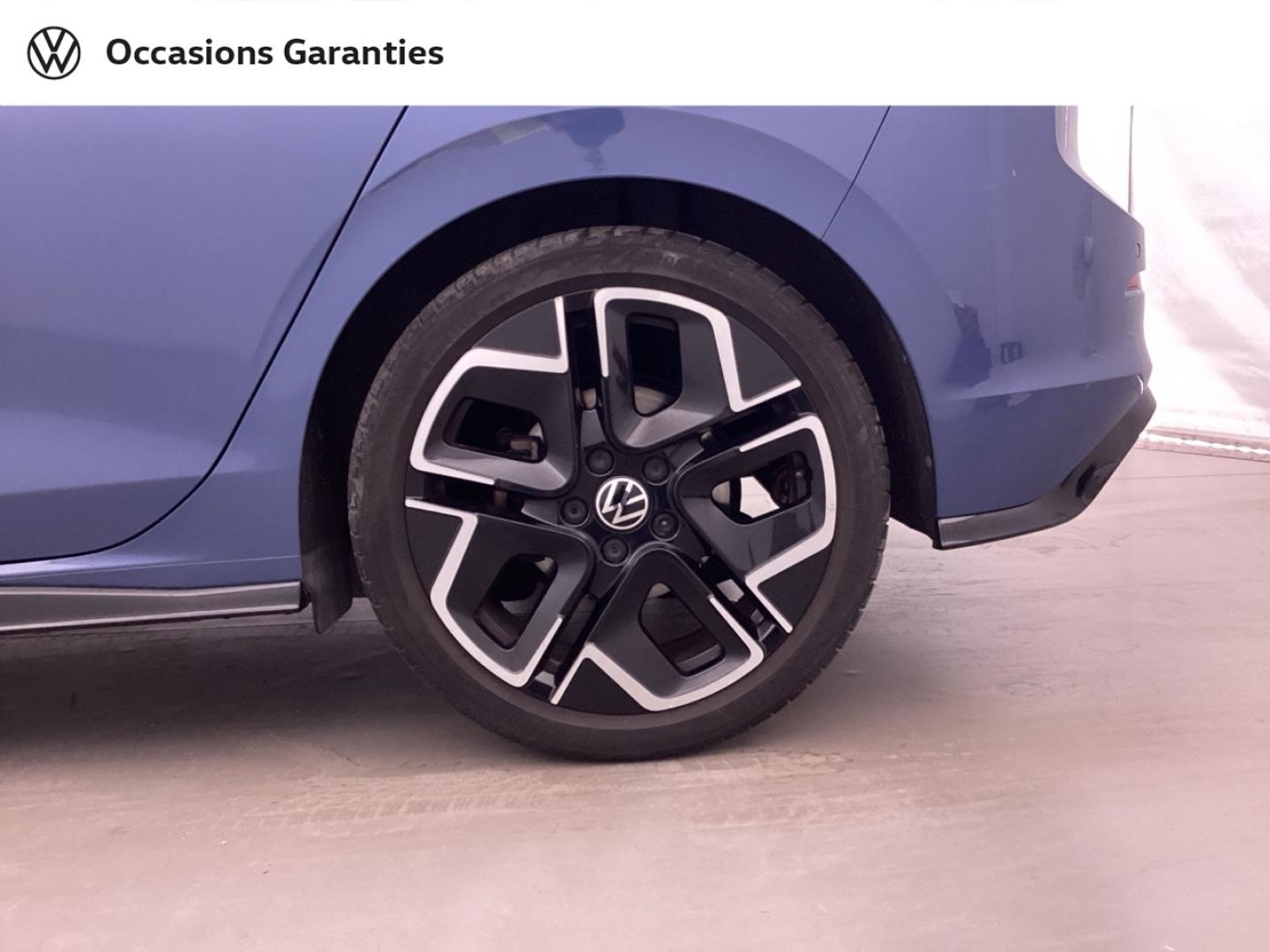 Voitures occasions VOLKSWAGEN GOLF R-Line Mougins