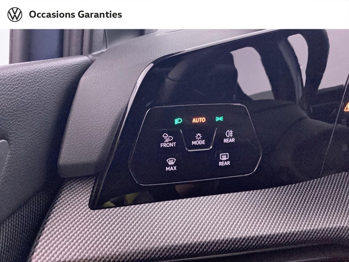 Voitures occasions VOLKSWAGEN GOLF R-Line Nice