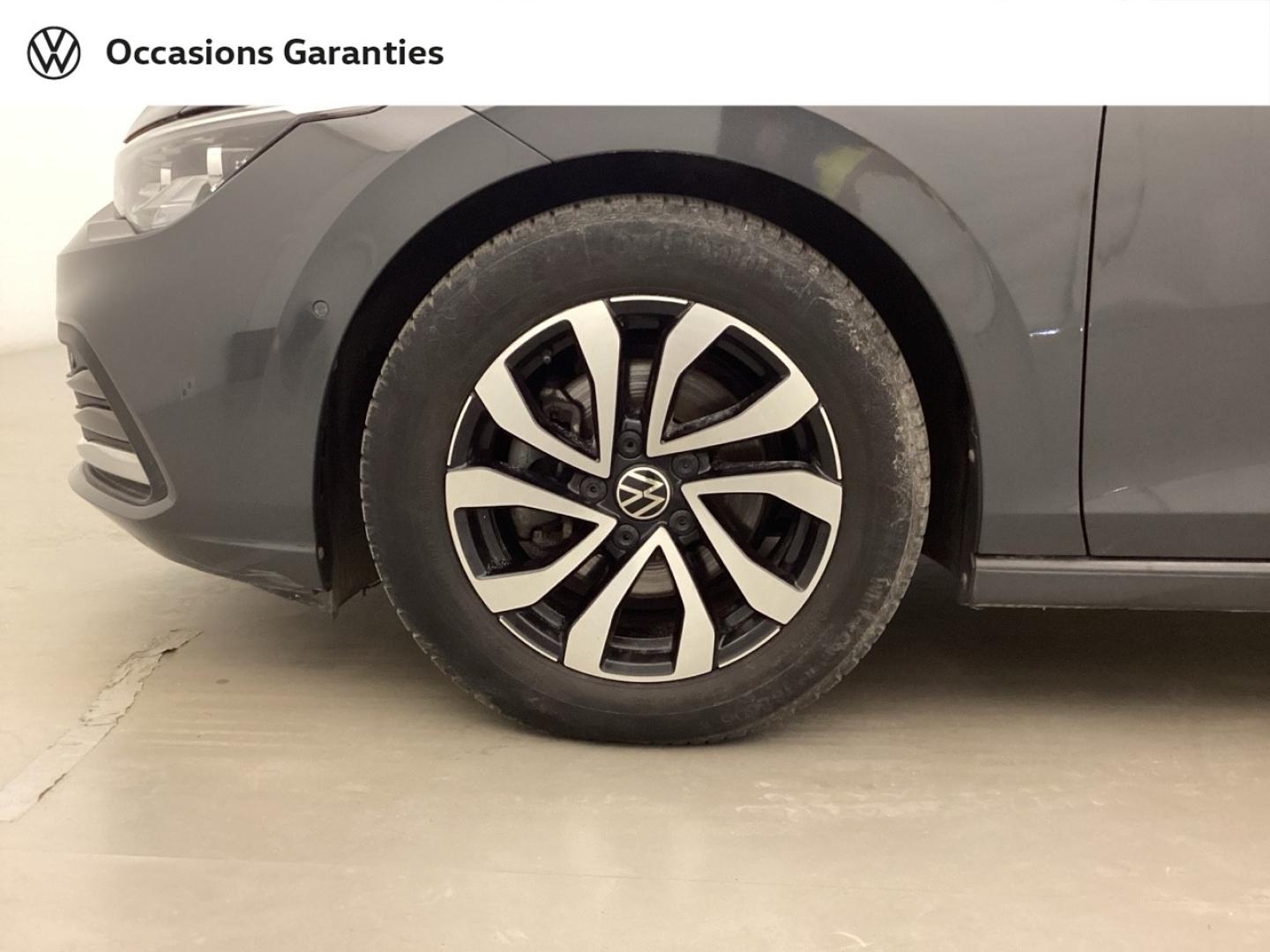 Voitures occasions VOLKSWAGEN GOLF Active Nice