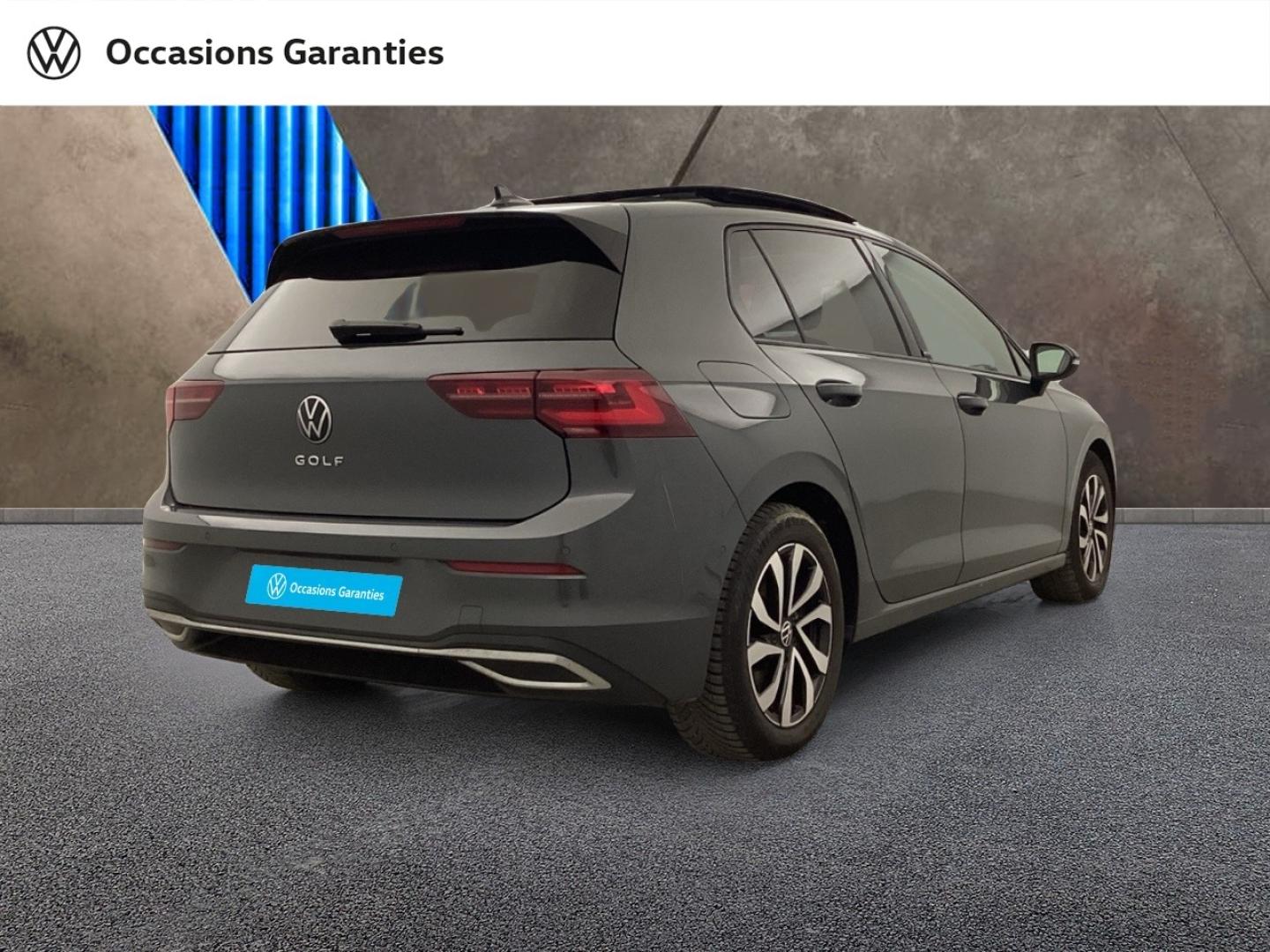 Voitures occasions VOLKSWAGEN GOLF Active Nice