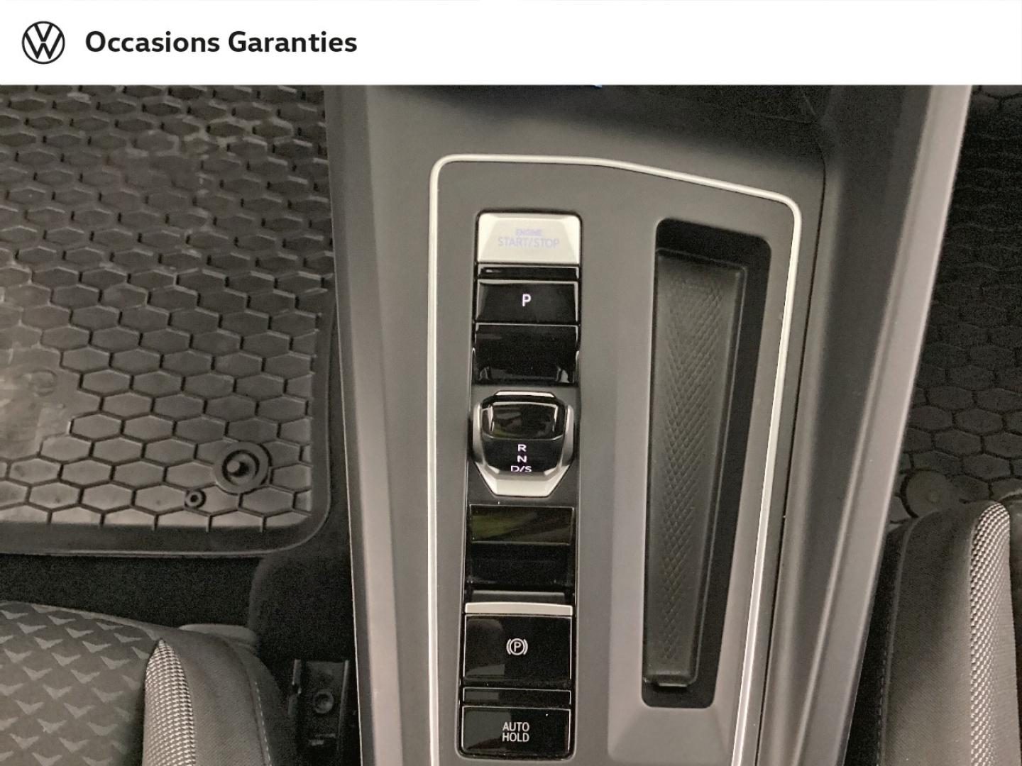Voitures occasions VOLKSWAGEN GOLF Active Nice
