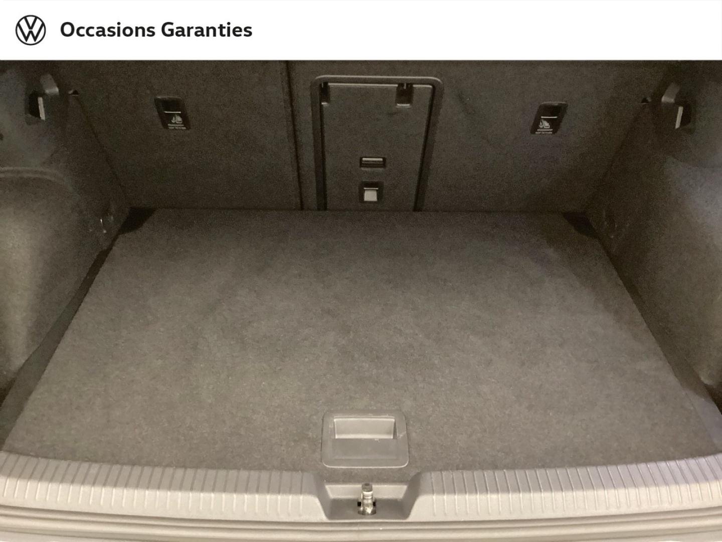 Voitures occasions VOLKSWAGEN GOLF Active Nice