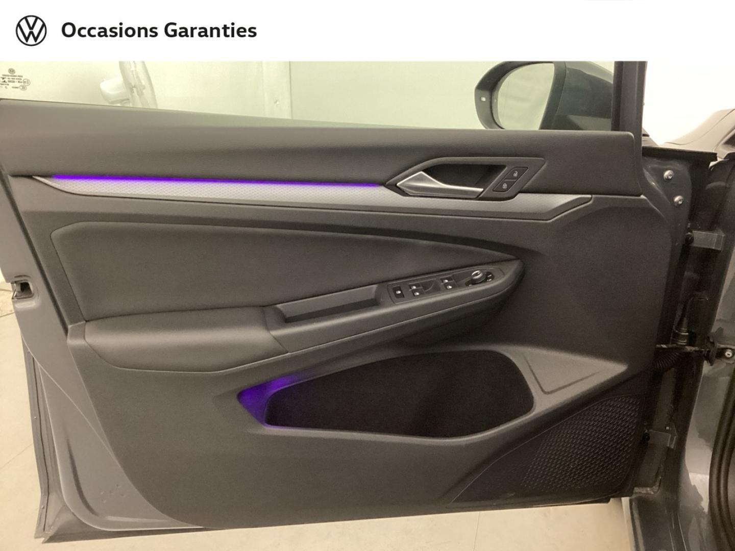Voitures occasions VOLKSWAGEN GOLF Active Nice