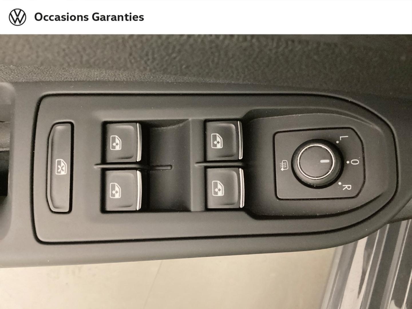 Voitures occasions VOLKSWAGEN GOLF Active Nice