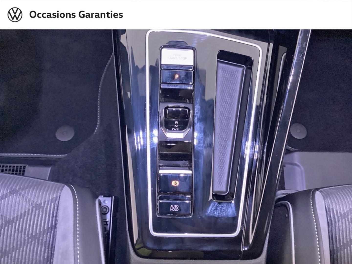 Voitures occasions VOLKSWAGEN GOLF R-Line Nice