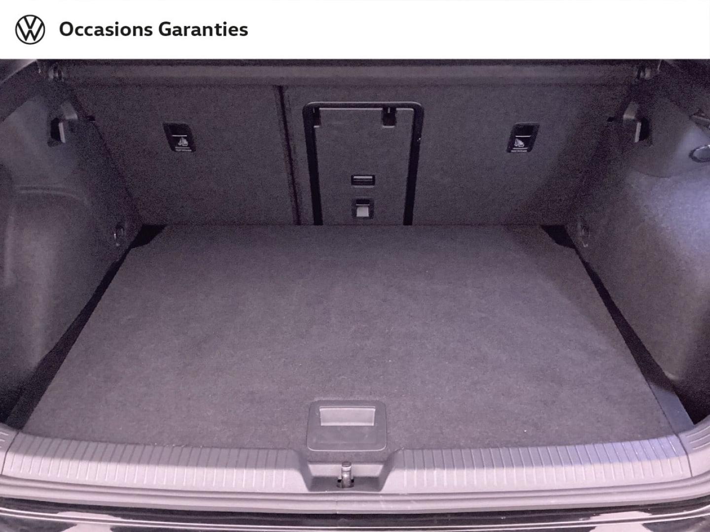 Voitures occasions VOLKSWAGEN GOLF R-Line Nice