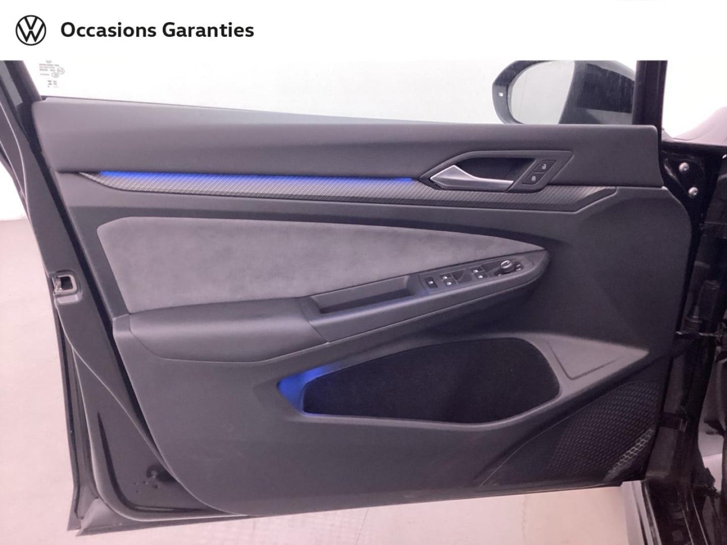 Voitures occasions VOLKSWAGEN GOLF R-Line Nice