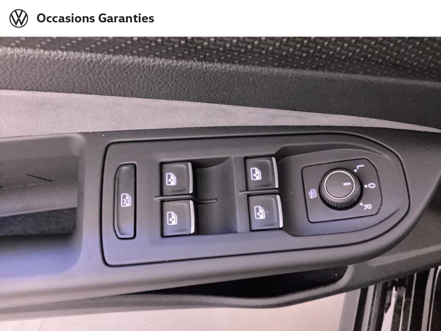 Voitures occasions VOLKSWAGEN GOLF R-Line Nice