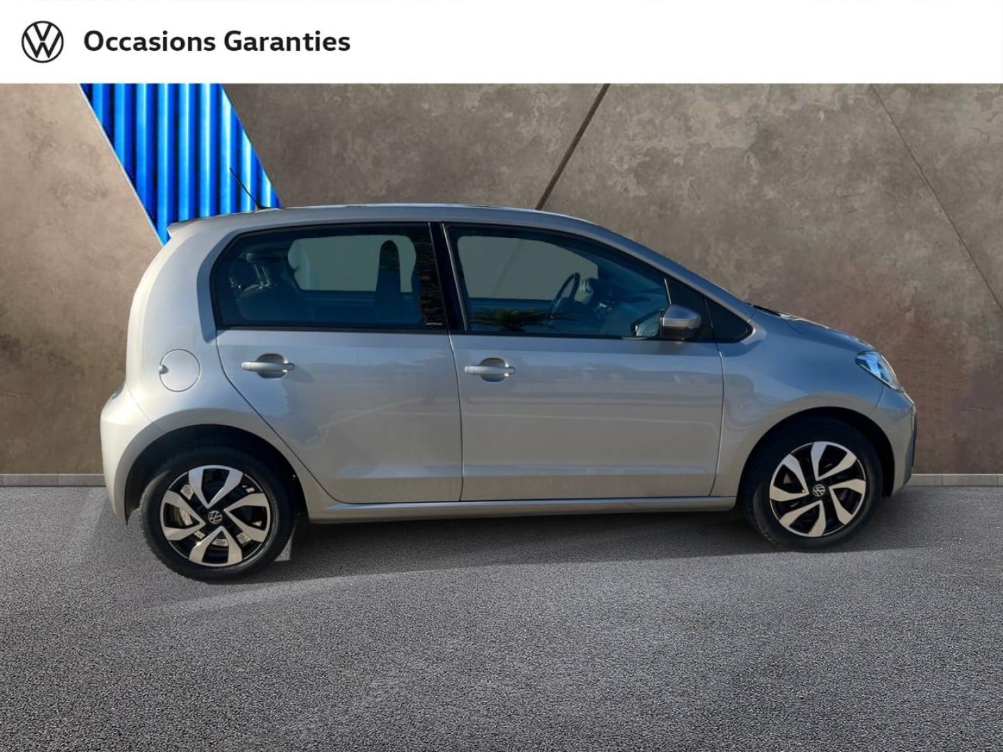 Voitures occasions VOLKSWAGEN up! Active Nice