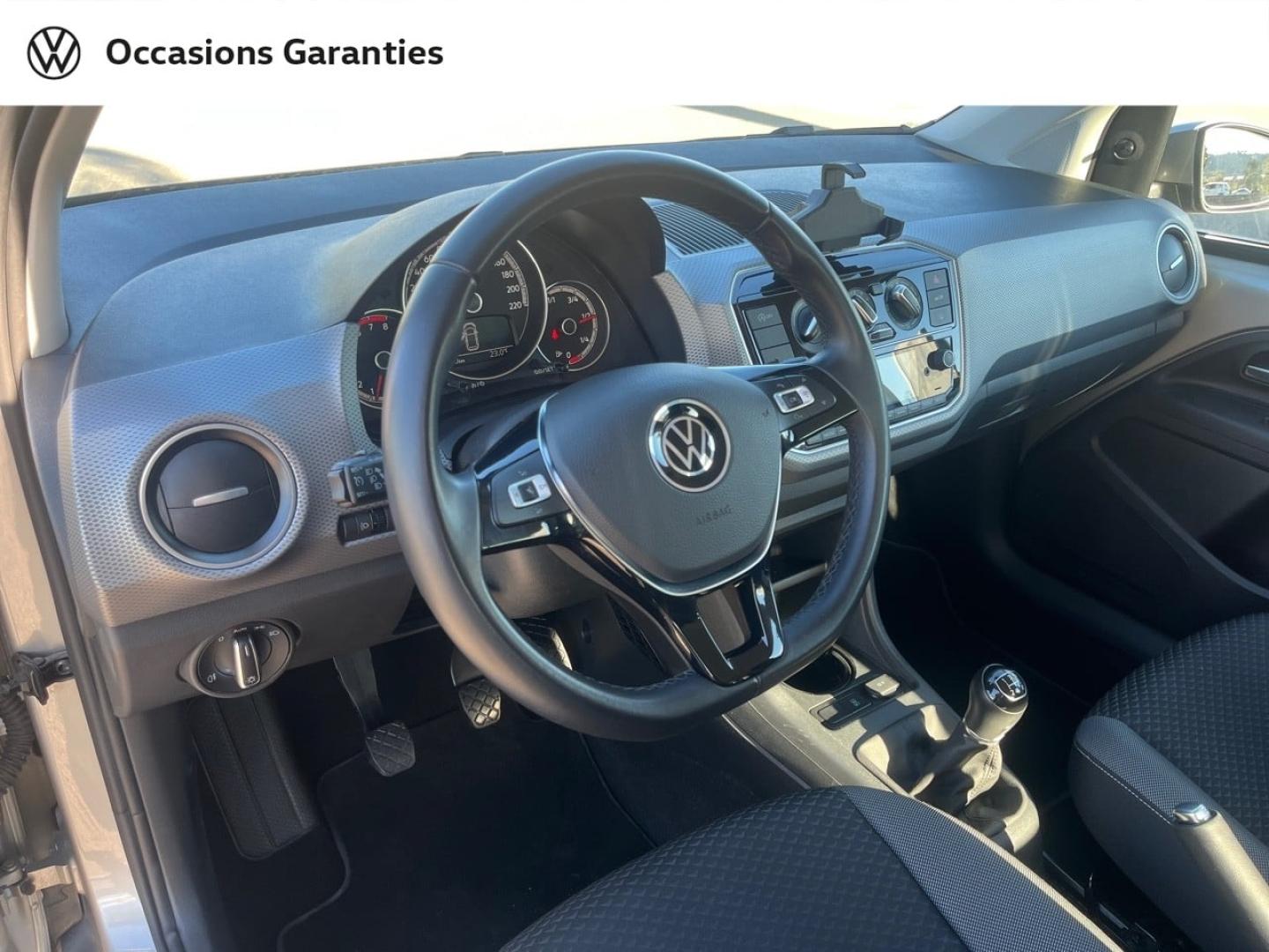 Voitures occasions VOLKSWAGEN up! Active Nice