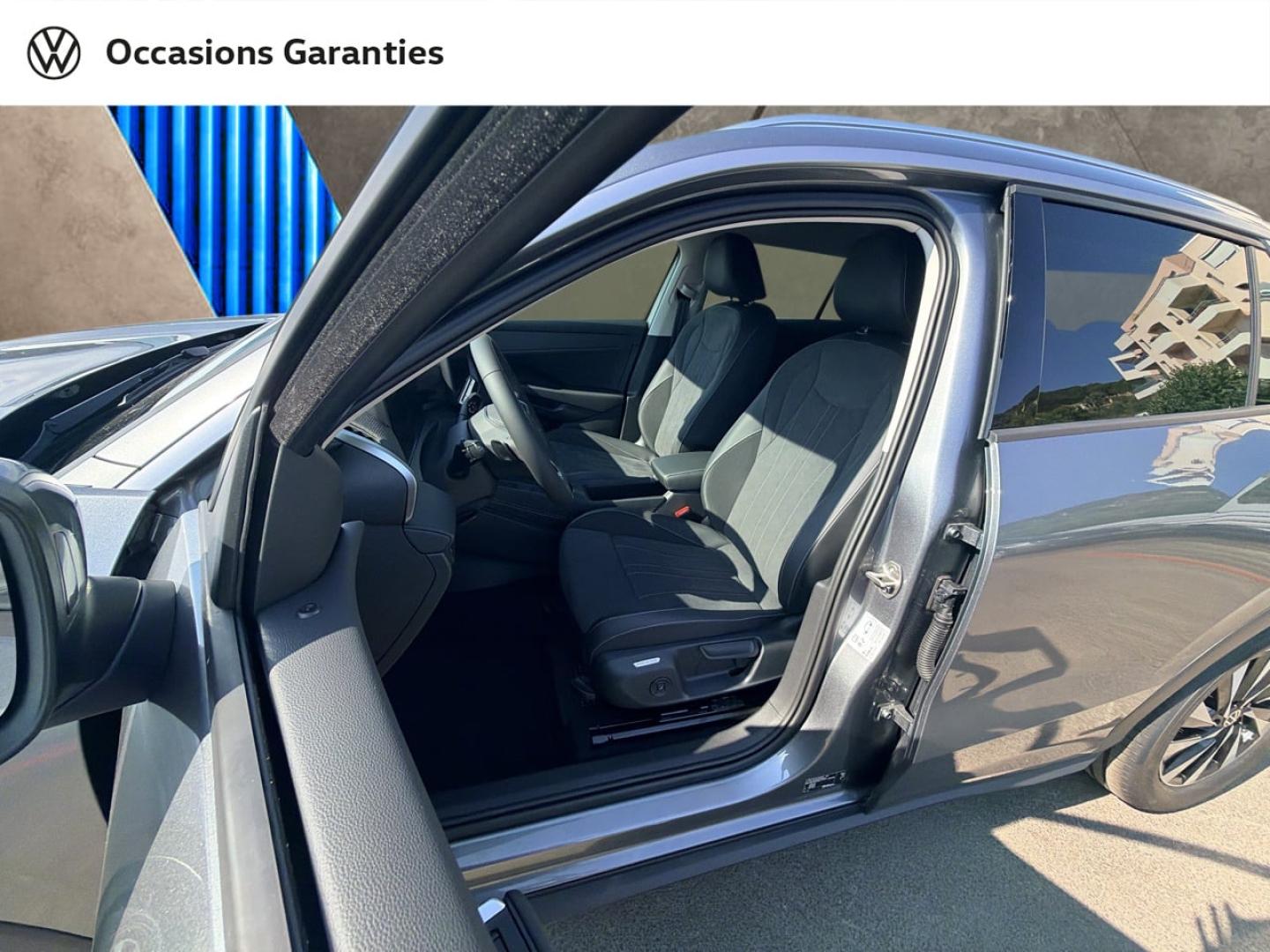 Voitures occasions VOLKSWAGEN T-ROC Style Nice