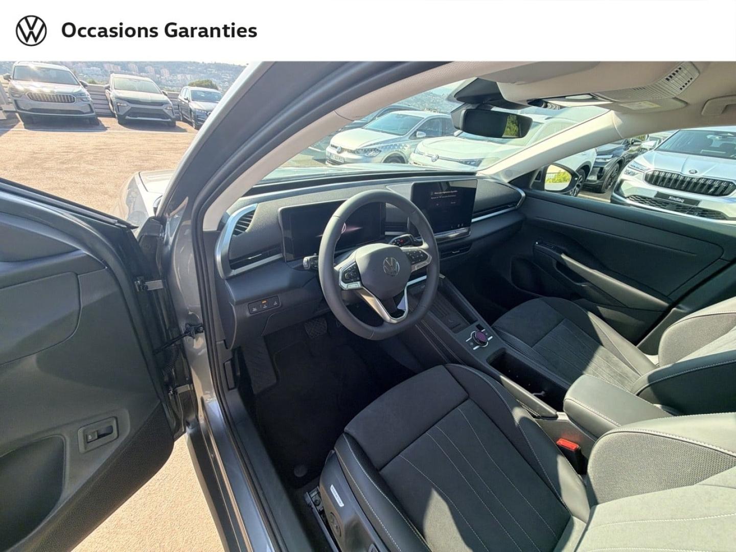 Voitures occasions VOLKSWAGEN T-ROC Style Nice