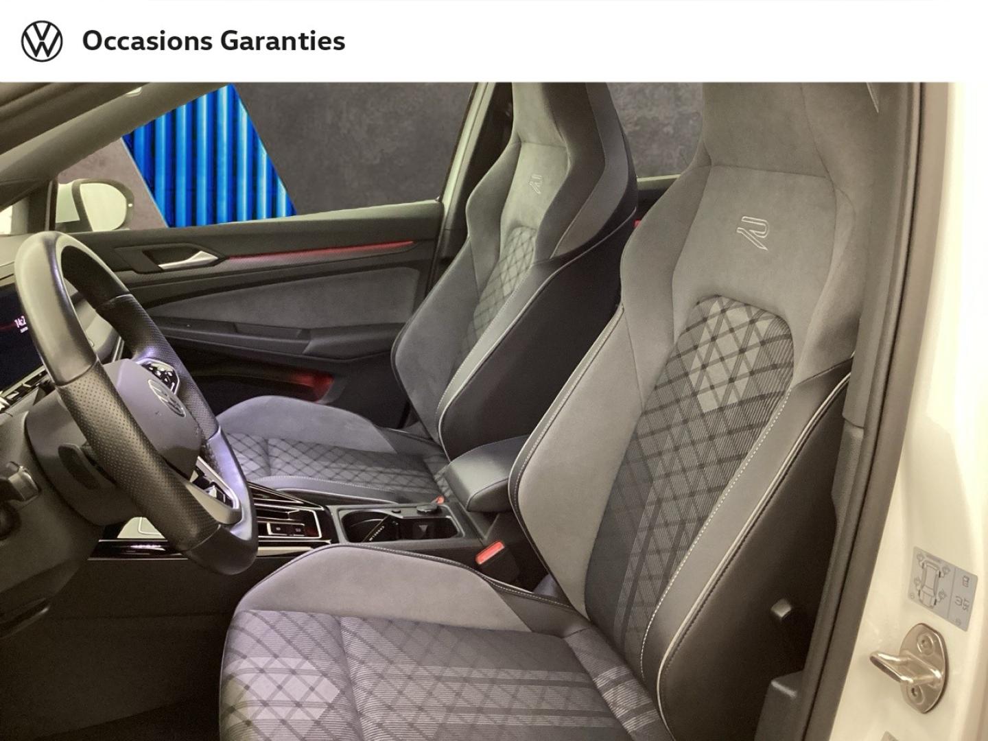 Voitures occasions VOLKSWAGEN GOLF R-Line Mougins