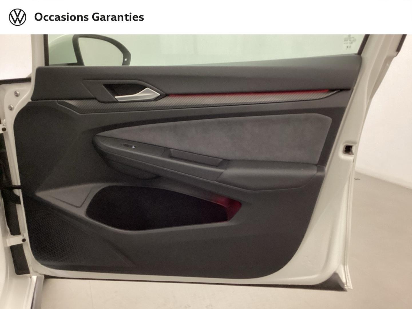 Voitures occasions VOLKSWAGEN GOLF R-Line Mougins
