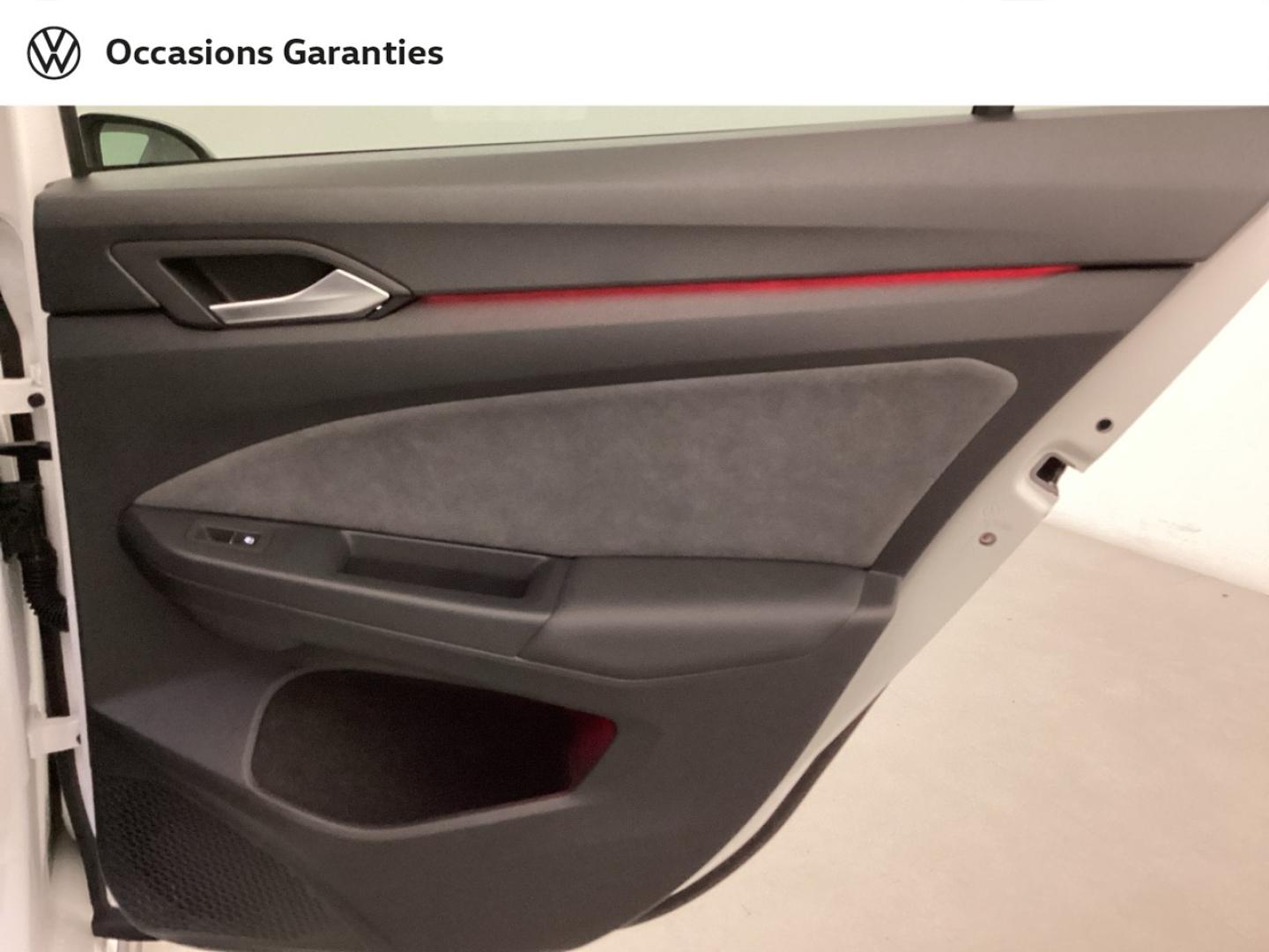 Voitures occasions VOLKSWAGEN GOLF R-Line Mougins