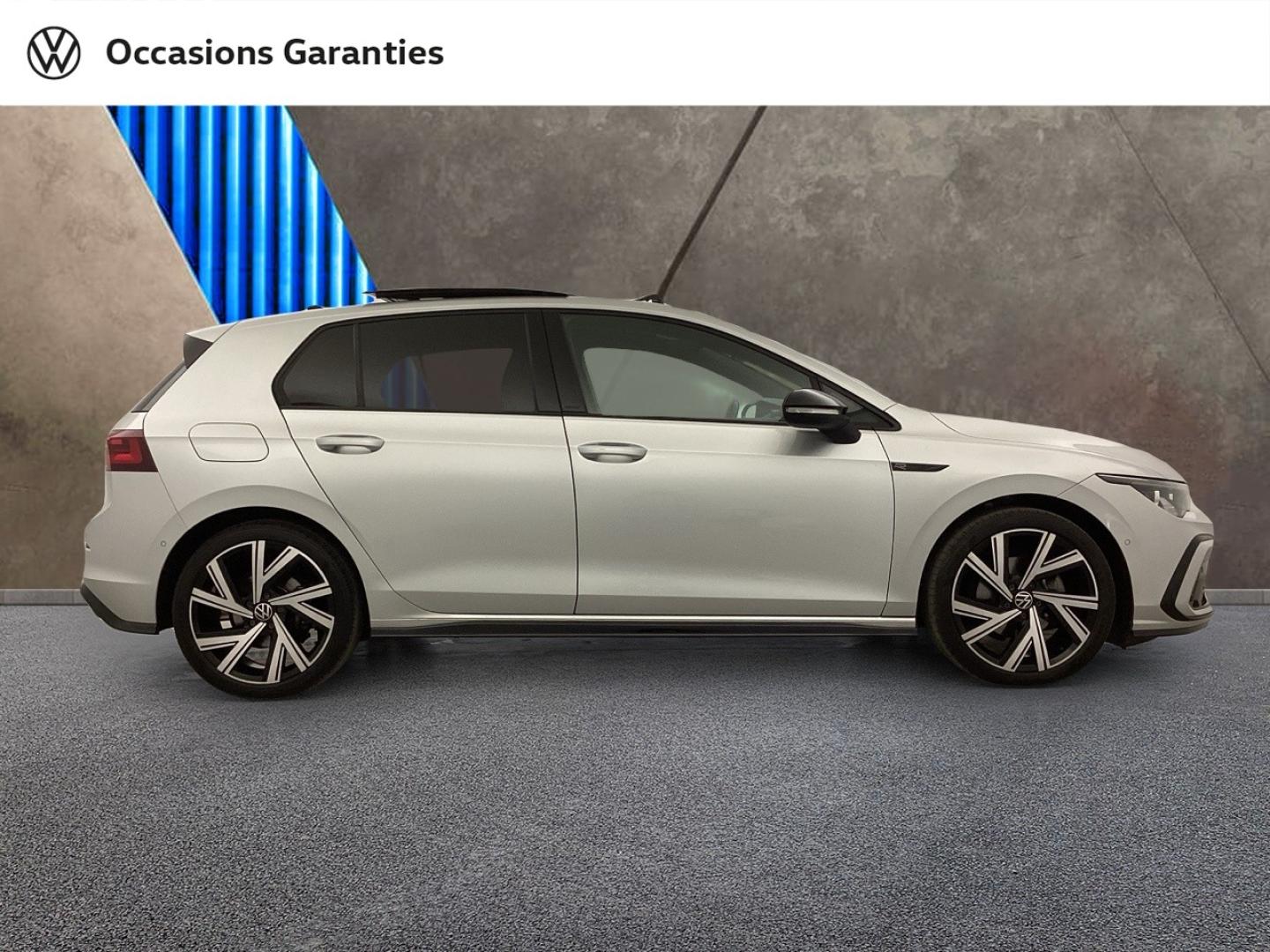 Voitures occasions VOLKSWAGEN GOLF R-Line Mougins
