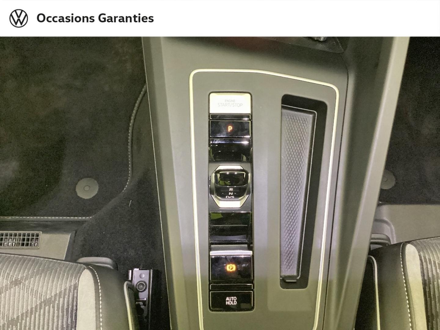 Voitures occasions VOLKSWAGEN GOLF R-Line Mougins