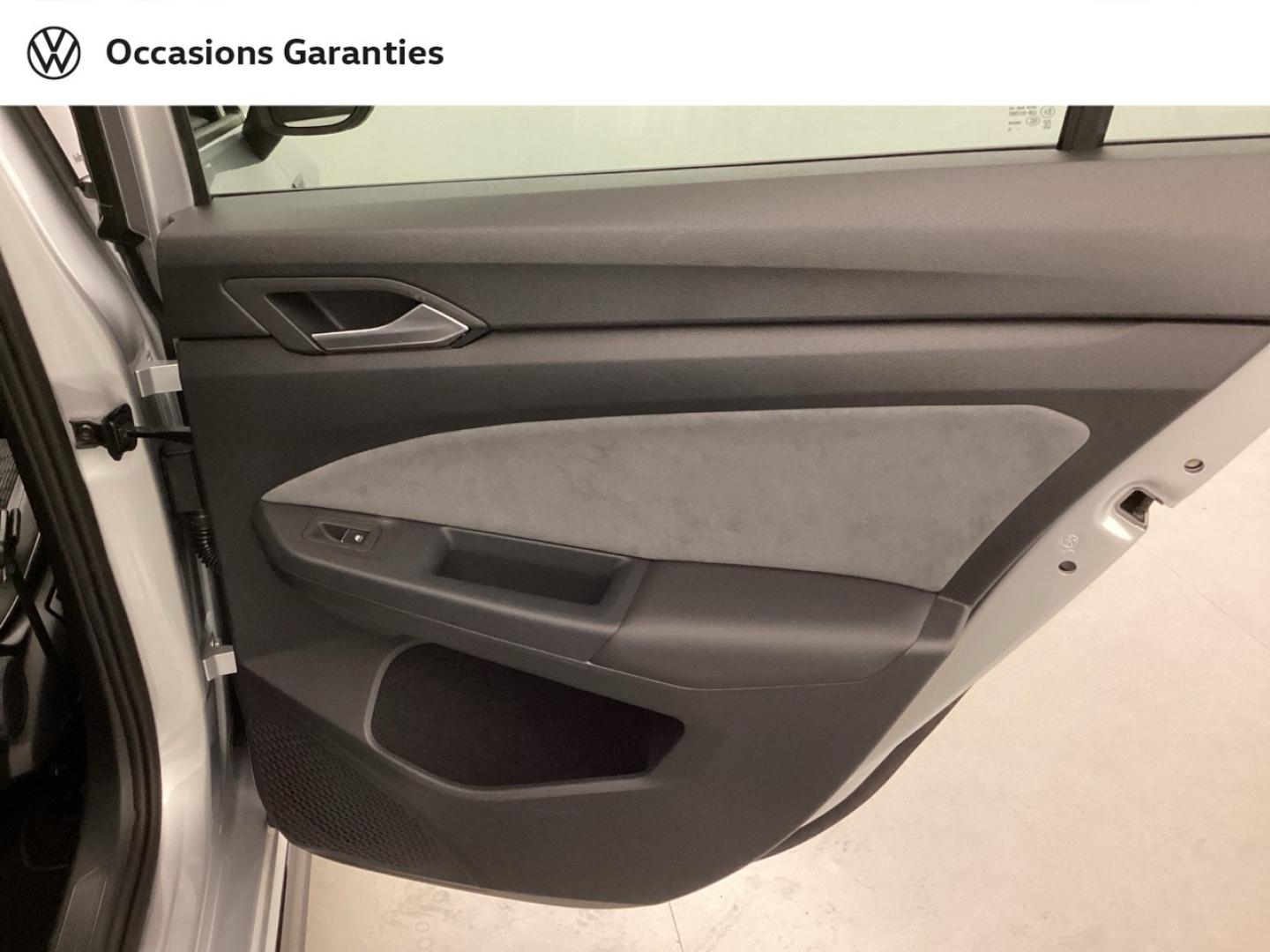 Voitures occasions VOLKSWAGEN GOLF R-Line Nice