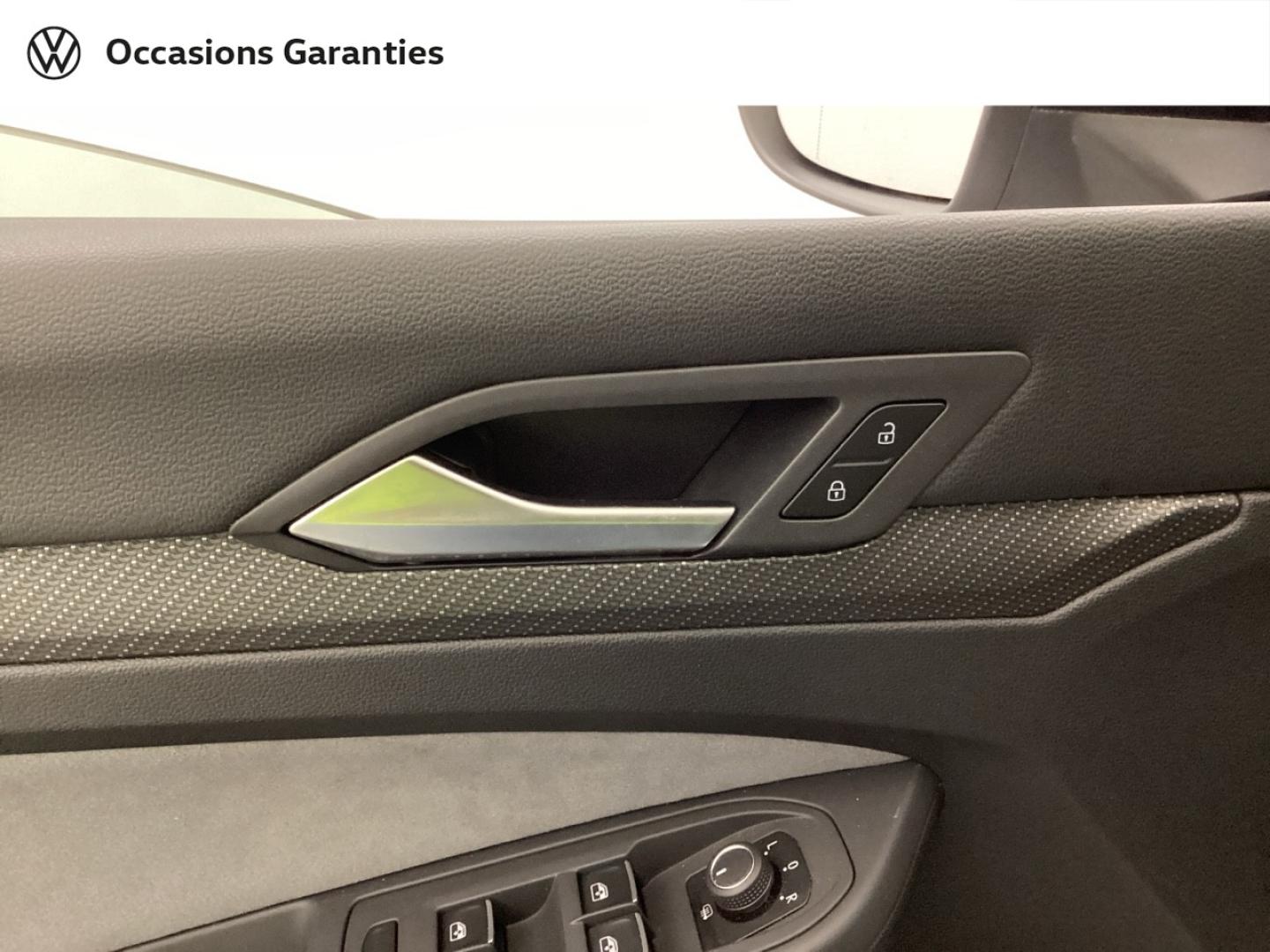Voitures occasions VOLKSWAGEN GOLF R-Line Mougins
