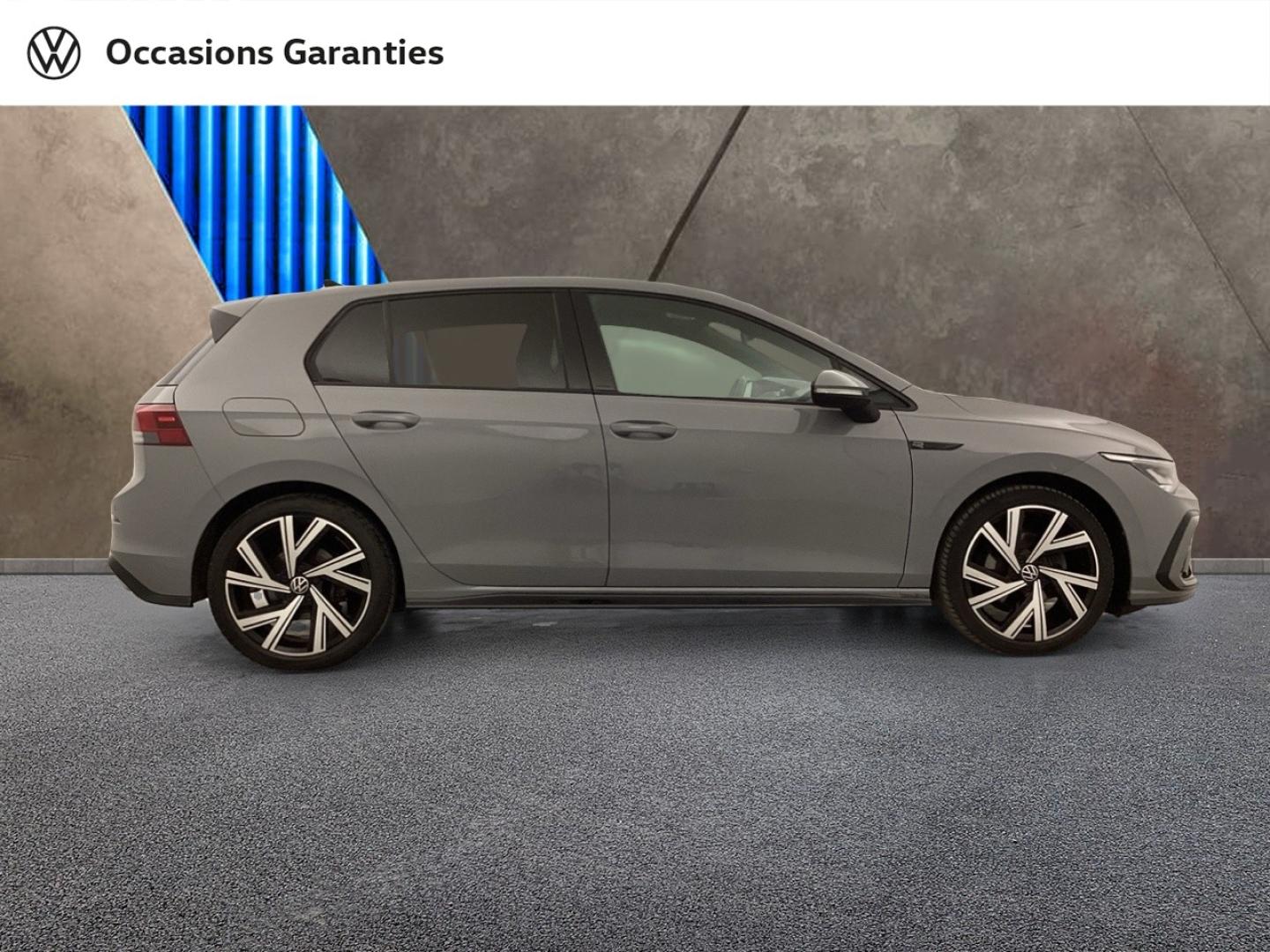 Voitures occasions VOLKSWAGEN GOLF R-Line Mougins