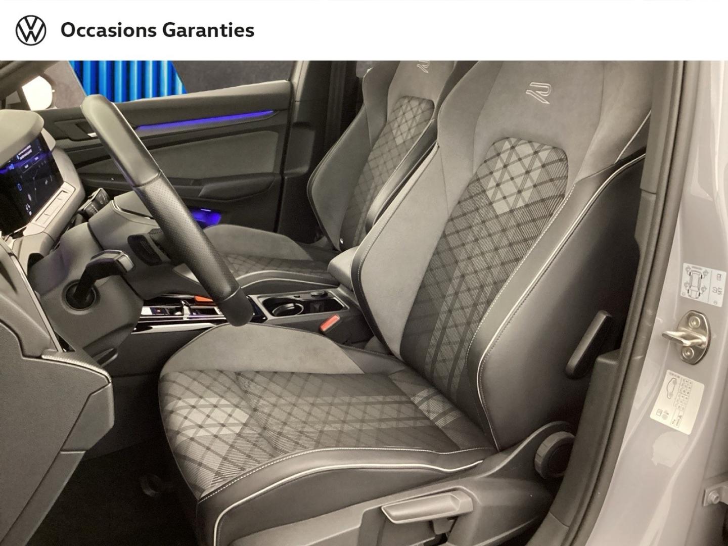Voitures occasions VOLKSWAGEN GOLF R-Line Mougins