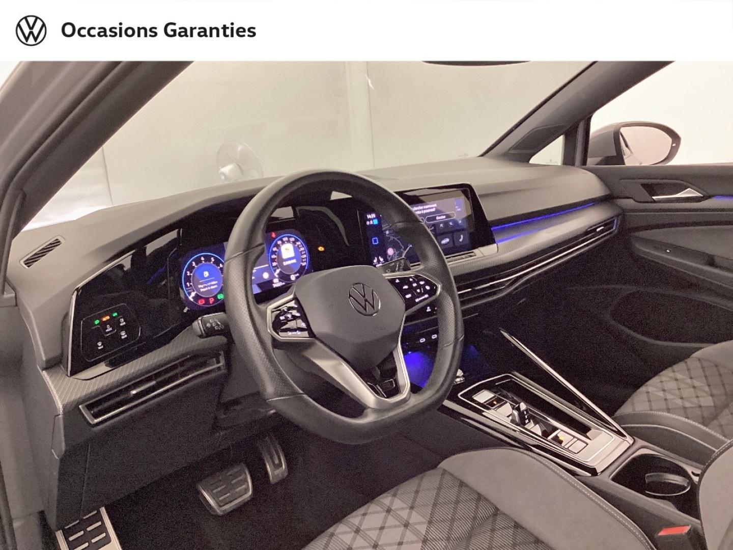 Voitures occasions VOLKSWAGEN GOLF R-Line Mougins