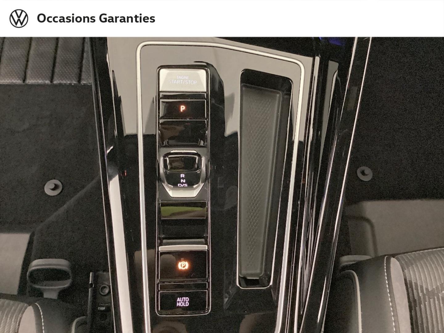 Voitures occasions VOLKSWAGEN GOLF R-Line Mougins