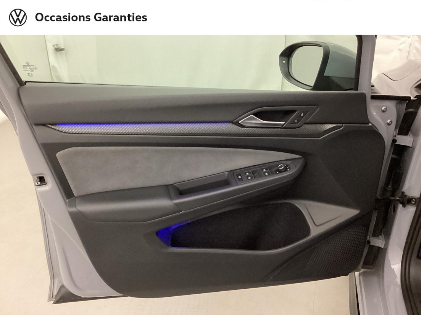 Voitures occasions VOLKSWAGEN GOLF R-Line Nice