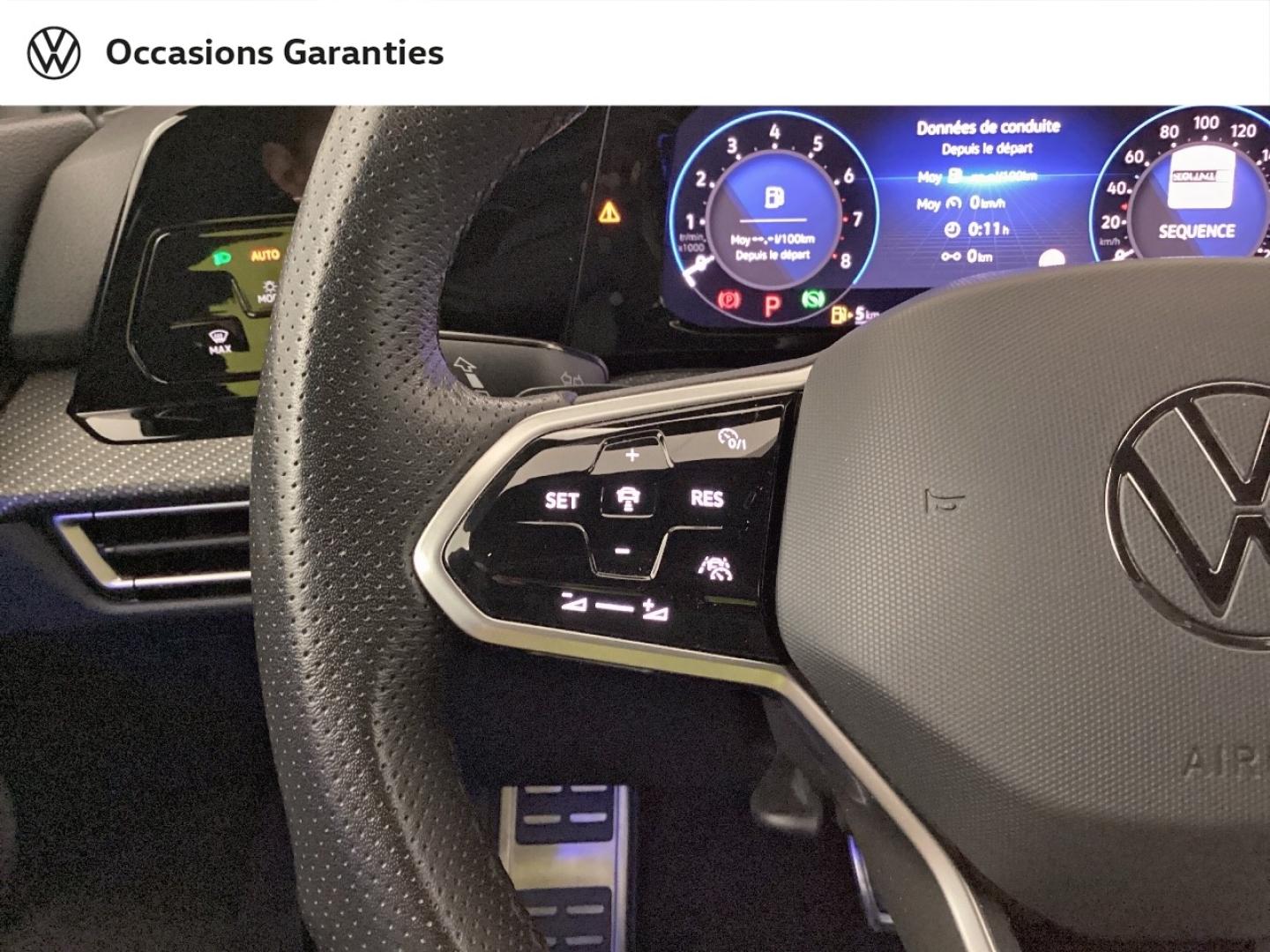 Voitures occasions VOLKSWAGEN GOLF R-Line Mougins
