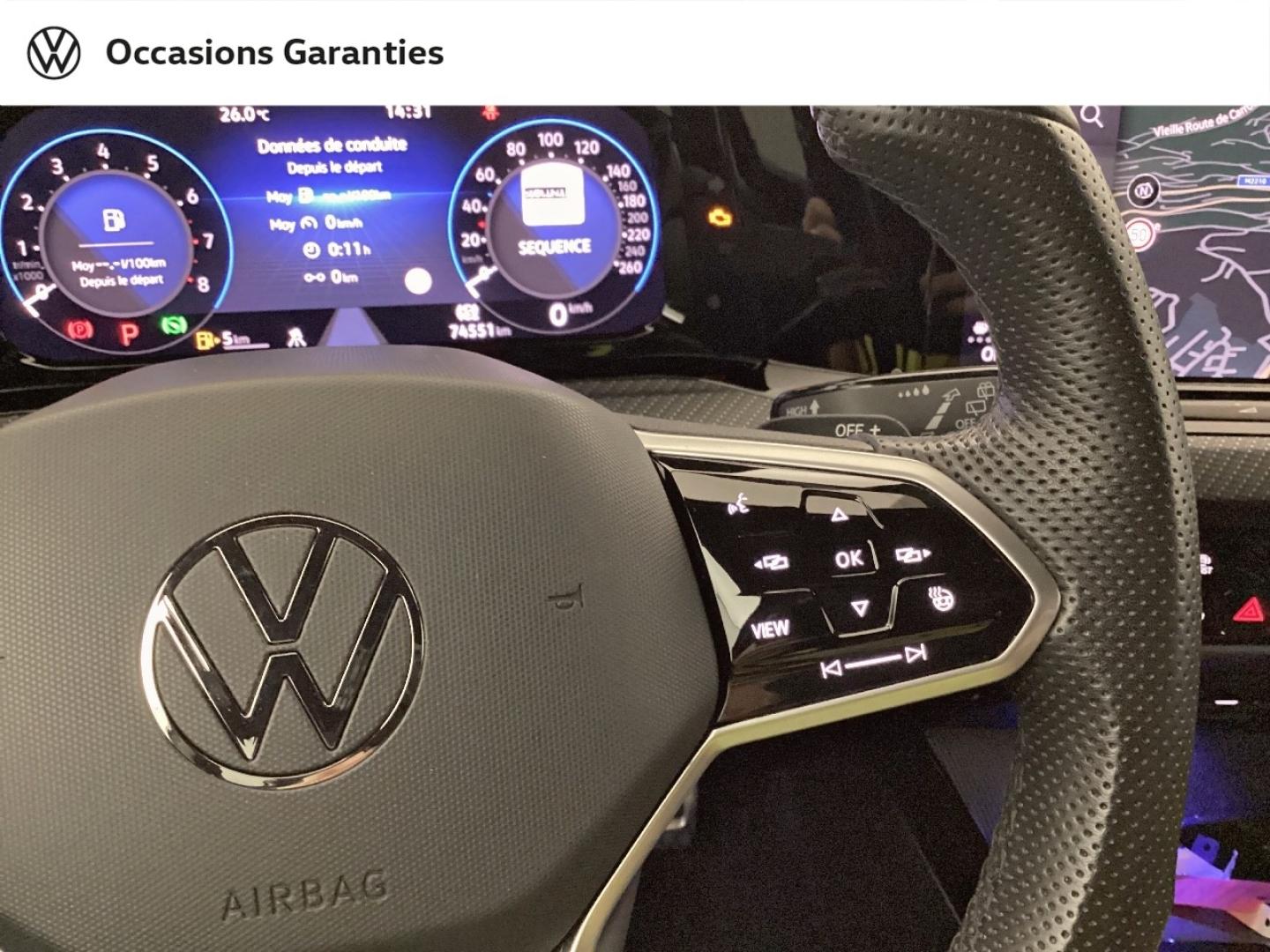 Voitures occasions VOLKSWAGEN GOLF R-Line Mougins
