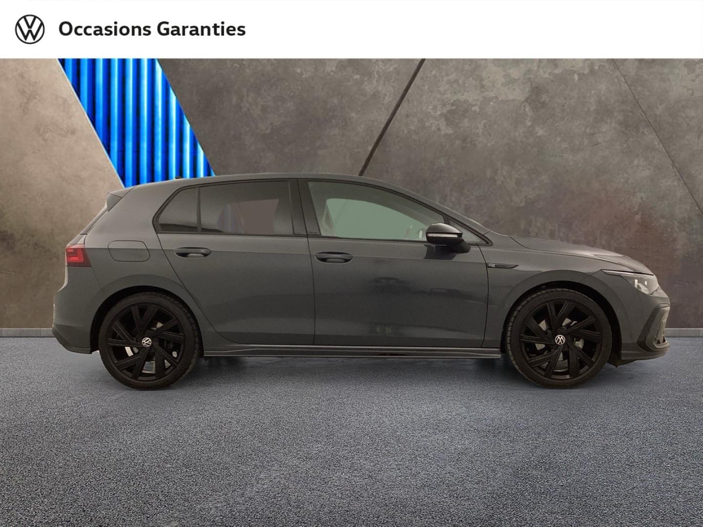 Voitures occasions VOLKSWAGEN GOLF R-Line Mougins